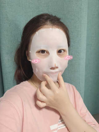 23years old 코쿤 윌로우 실키 마스크 — 5점을 준 리뷰어가 2018년 5월 올린 사용 사진