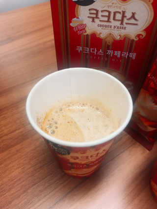 (주)쟈뎅 쟈뎅 까페모리 쿠크다스 까페라떼 — 5점을 준 리뷰어가 2017년 11월 올린 사용 사진
