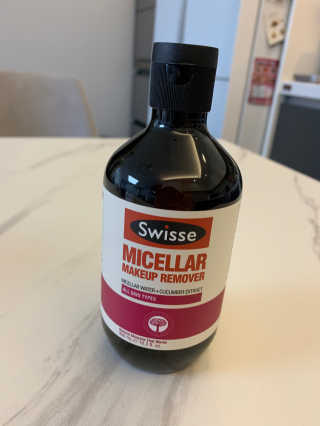 SWISSE 스위스 미셀라 메이크업 리무버 — 3점을 준 리뷰어가 2019년 12월 올린 사용 사진