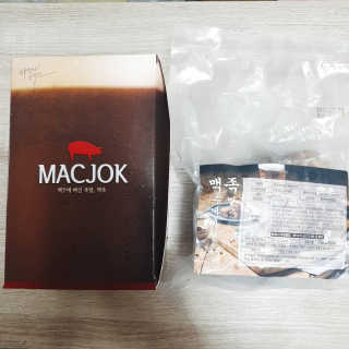 행복먹거리공작소 맥족. 맥주에 빠진 족발 550g + 마늘소스 70g — 5점을 준 리뷰어가 2020년 2월 올린 사용 사진