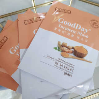 GoodDay Skincare GoodDay 강황 마스크 — 3점을 준 리뷰어가 2020년 2월 올린 사용 사진
