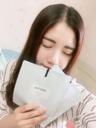 아가타 코스메틱 아가타 펑셔넬 마스크 — 4점을 준 리뷰어가 2016년 7월 올린 사용 사진