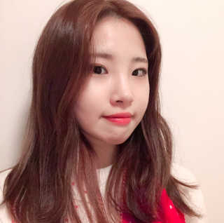 JM솔루션 물광 커버 파운데이션 럭셔리 — 5점을 준 리뷰어가 2019년 1월 올린 사용 사진