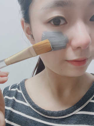 SWISSE 스위스 마누카 허니 디톡시파잉 페이셜 마스크 — 4점을 준 리뷰어가 2020년 1월 올린 사용 사진