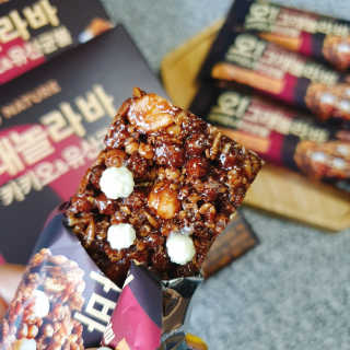 오그래놀라 카카오유산균볼 오그래놀라바 카카오앤유산균볼 — 5점을 준 리뷰어가 2020년 3월 올린 사용 사진