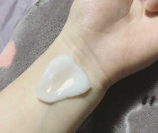 레드컨테이너 페로몬향 퍼퓸 바디에멀전 — 5점을 준 리뷰어가 2020년 1월 올린 사용 사진