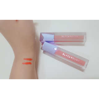 [블랙루즈] 에어 핏 벨벳 틴트 시즌2 中 택1+랜덤1 — 5점을 준 리뷰어가 2018년 10월 올린 사용 사진