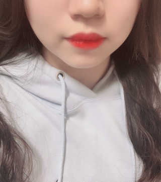 릴리바이레드 쥬시라이어 워터틴트 02 체리 크러쉬인 척 — 5점을 준 리뷰어가 2020년 3월 올린 사용 사진