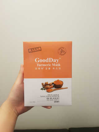 GoodDay Skincare GoodDay 강황 마스크 — 5점을 준 리뷰어가 2019년 6월 올린 사용 사진