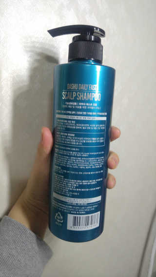다슈코리아 다슈 데일리 패스트 한방 두피 샴푸 500ml — 4.67점을 준 리뷰어가 2018년 2월 올린 사용 사진