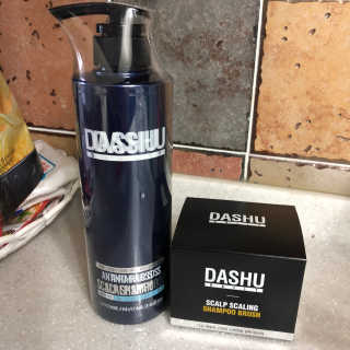 다슈코리아 다슈 단백질 한방 두피 골드 샴푸 500ml +샴푸브러쉬 — 5점을 준 리뷰어가 2019년 10월 올린 사용 사진