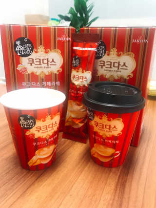 (주)쟈뎅 쟈뎅 까페모리 쿠크다스 까페라떼 — 5점을 준 리뷰어가 2017년 11월 올린 사용 사진