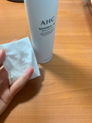 AHC 에이 에이치 씨 미니멀 10 워터리 에센스 — 5점을 준 리뷰어가 2018년 11월 올린 사용 사진