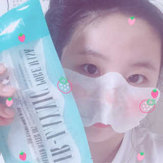 23years old 에어레이닉 포어 마스크 — 4.5점을 준 리뷰어가 2018년 7월 올린 사용 사진