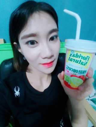 플로리다 내추럴 플로리다내추럴 레몬에이드  2종 — 5점을 준 리뷰어가 2018년 7월 올린 사용 사진