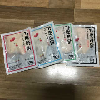 농업회사법인미래원 가뿐하닭 수비드 5종 SET — 4.33점을 준 리뷰어가 2018년 6월 올린 사용 사진