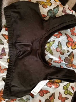 크리비아 Clivia Padded Yoga Sports Bra — 5점을 준 리뷰어가 2018년 5월 올린 사용 사진