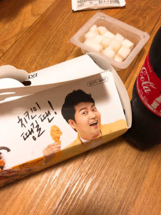 [치킨마루]-  빠사칸윙봉현미 + 콜라 500ml — 5점을 준 리뷰어가 2019년 7월 올린 사용 사진