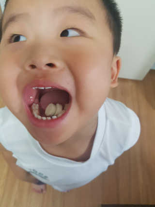 네츄럴굿띵스 퓨어 키즈 칼슘 앤 징크D 30일분 — 5점을 준 리뷰어가 2018년 8월 올린 사용 사진