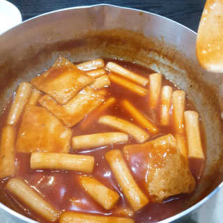 두번째 국떡 국가대표 떡볶이 1팩 + 영미칩 2봉 증정 — 5점을 준 리뷰어가 2019년 2월 올린 사용 사진