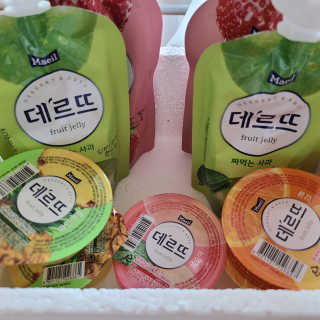 데르뜨 떠먹는 과일 3종, 짜먹는 과일 2종 총 10개 체험 — 5점을 준 리뷰어가 2020년 3월 올린 사용 사진