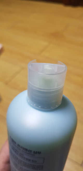 셀리본 하수오 내츄럴 프리벤션 탈모관리 샴푸 300ml — 4점을 준 리뷰어가 2019년 11월 올린 사용 사진