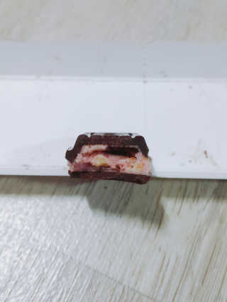 마켓오 초콜릿 딸기타르트, 콜드브루 티라미수 — 5점을 준 리뷰어가 2018년 2월 올린 사용 사진