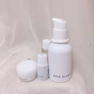 ROSE BLANCHE 로제블랑쉐 인텐시브 수딩 세럼 — 5점을 준 리뷰어가 2019년 7월 올린 사용 사진