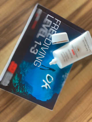 지고트 화이트닝 유브이 썬블럭 크림 70ml,1+1 — 4.5점을 준 리뷰어가 2019년 6월 올린 사용 사진