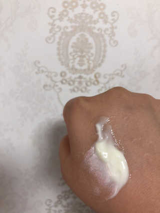 지고트 마유 모이스처 크림 70ml — 4.5점을 준 리뷰어가 2019년 5월 올린 사용 사진