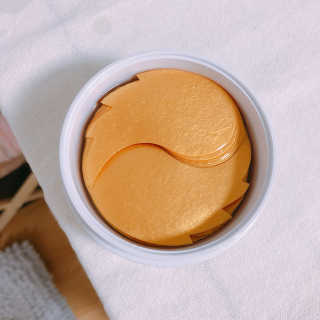 푸츄푸츄 Real repair skin cell premium patch — 5점을 준 리뷰어가 2018년 10월 올린 사용 사진