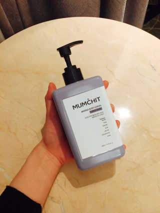 멈칫(MUMCHIT) 멜팅 바디로션 — 4.67점을 준 리뷰어가 2018년 12월 올린 사용 사진