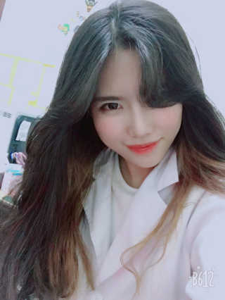 셀레뷰 온 스테이지 리퀴드  아이틴트 — 4점을 준 리뷰어가 2018년 3월 올린 사용 사진