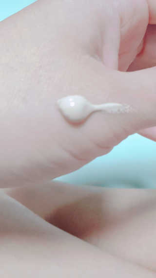 지고트 알로에 선프로텍트 비비크림 50ml — 3.5점을 준 리뷰어가 2019년 7월 올린 사용 사진