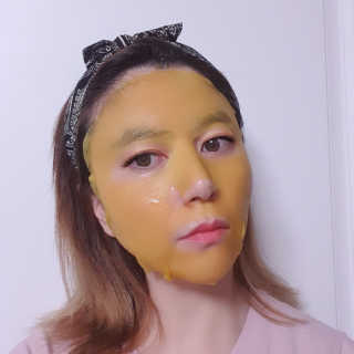 GoodDay Skincare GoodDay 강황 마스크 — 5점을 준 리뷰어가 2019년 12월 올린 사용 사진
