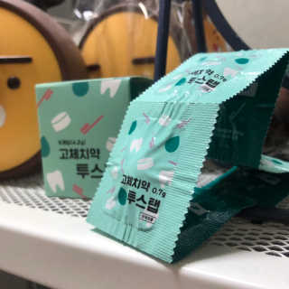 솔테라피 씹는 고체치약 투스탭 스파클레몬 6정 x 5박스 — 5점을 준 리뷰어가 2019년 5월 올린 사용 사진