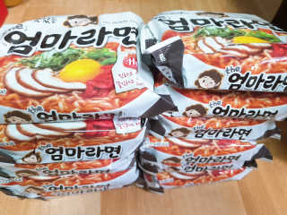 라면 그대로가 제일 맛있는 더엄마라면 — 5점을 준 리뷰어가 2019년 6월 올린 사용 사진