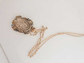쥬얼카운티 92.5 Silver Byzantine Coin Pendant Necklace — 5점을 준 리뷰어가 2018년 11월 올린 사용 사진
