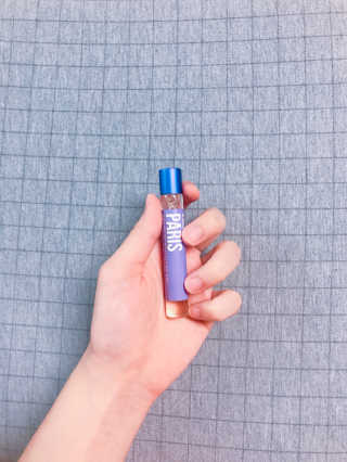 더블유드레스룸 롤 온 퍼퓸EDT 10ml — 4.17점을 준 리뷰어가 2018년 7월 올린 사용 사진