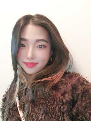 [블랙루즈] 에어 핏 벨벳 틴트4 1+1 — 5점을 준 리뷰어가 2019년 11월 올린 사용 사진
