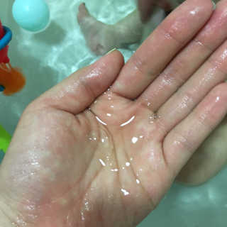 엘루스벤 에코스토어_베이비 바디워시_200ML — 4점을 준 리뷰어가 2017년 6월 올린 사용 사진