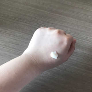 비욘드 딥 모이스처 시그니처   바디 에멀전 — 5점을 준 리뷰어가 2019년 5월 올린 사용 사진