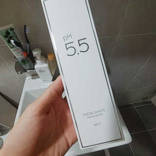 포므시 스노우화이트클렌징폼pH5.5 — 4점을 준 리뷰어가 2020년 1월 올린 사용 사진