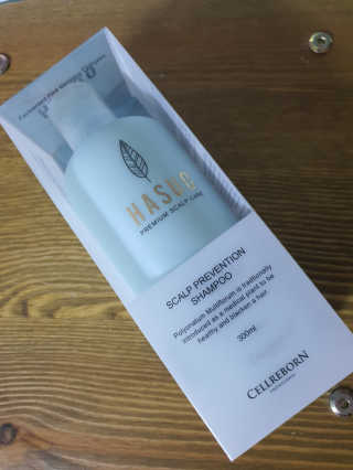 셀리본 하수오 내츄럴 프리벤션 탈모관리 샴푸 300ml — 4점을 준 리뷰어가 2019년 11월 올린 사용 사진