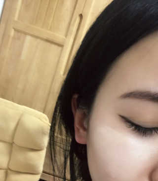 JM솔루션 물광 커버 파운데이션 럭셔리 — 5점을 준 리뷰어가 2019년 1월 올린 사용 사진