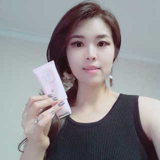 벨라수 기린 넥프팅 크림 — 5점을 준 리뷰어가 2018년 9월 올린 사용 사진