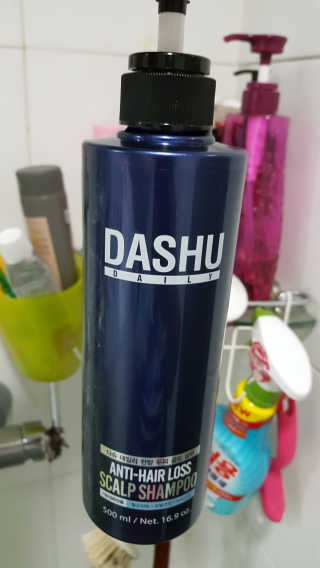 다슈코리아 다슈 데일리 단백질 한방 두피 골드 샴푸 500ml — 4점을 준 리뷰어가 2020년 3월 올린 사용 사진