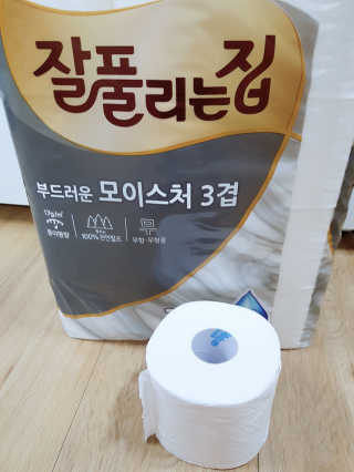 잘풀리는집 부드러운 모이스처 3겹 화장지 30롤 — 5점을 준 리뷰어가 2019년 10월 올린 사용 사진