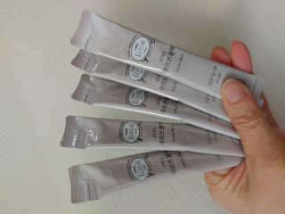 [하우투잇] 뤼에르 쿠르브 블랙 10ml x 30포 총 300ml — 5점을 준 리뷰어가 2020년 3월 올린 사용 사진