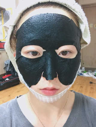 23years old 아큐페어 쁘띠 마스크 (5장) — 4.67점을 준 리뷰어가 2017년 5월 올린 사용 사진